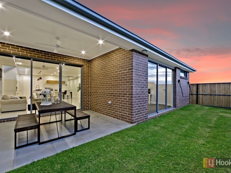 12 Hazelbrook Street, The Ponds NSW 2769