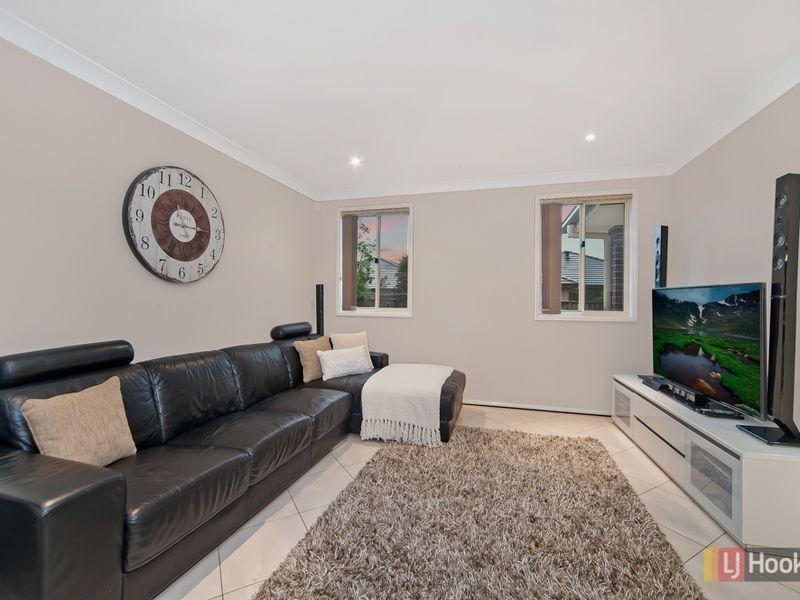 25 Pebble Crescent, The Ponds NSW 2769