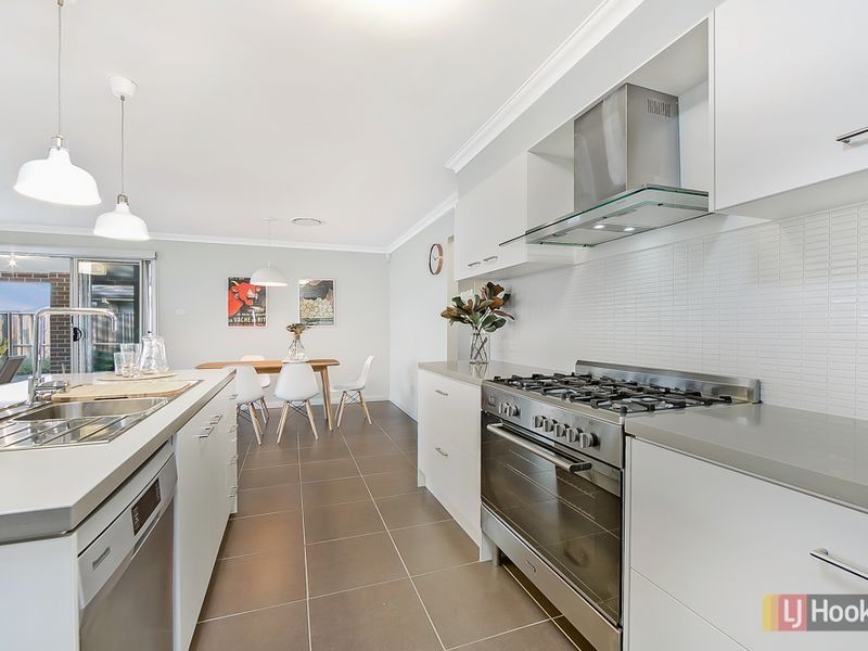 25 Estuary Crescent, The Ponds NSW 2769