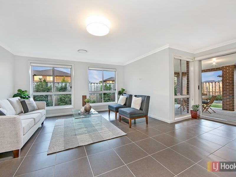 25 Estuary Crescent, The Ponds NSW 2769