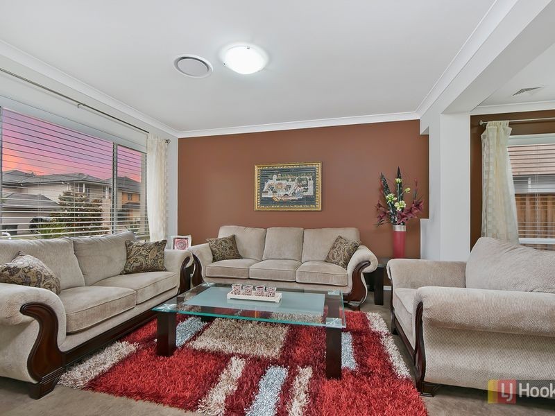 16 Glide Place, Kellyville Ridge NSW 2155