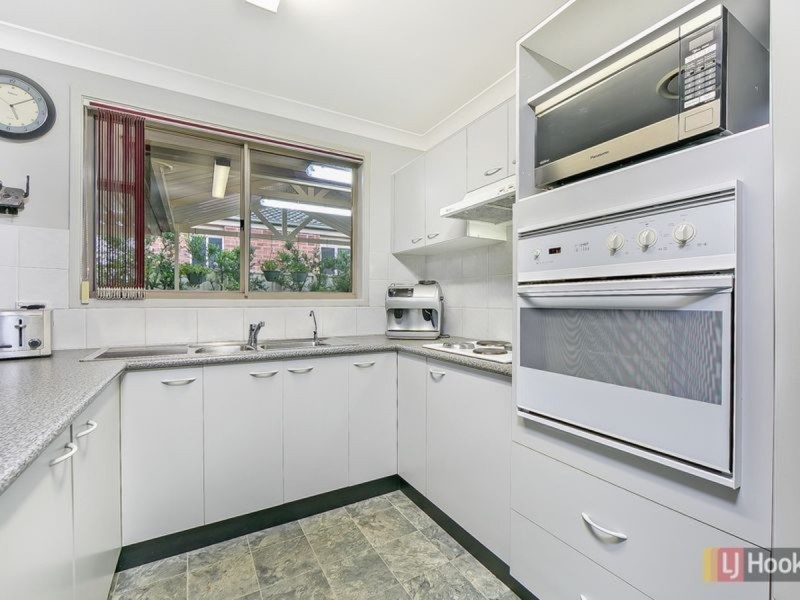 17 Mazari Grove, Stanhope Gardens NSW 2768