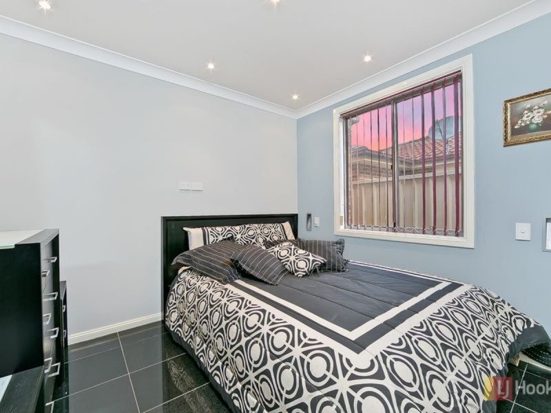 17 Mazari Grove, Stanhope Gardens NSW 2768