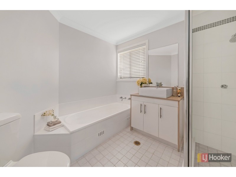 42 Sorrento Drive, Glenwood NSW 2768