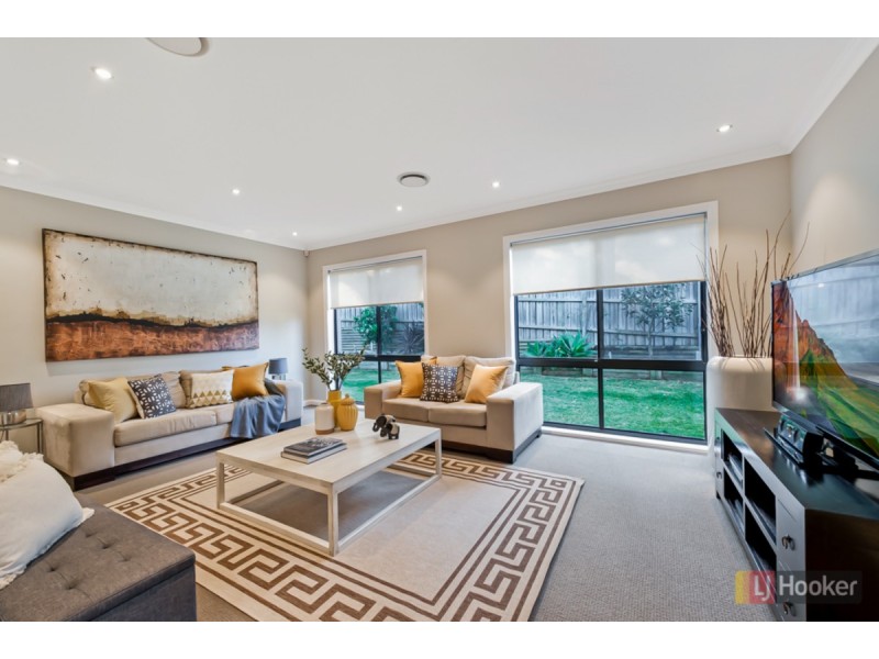 32 Kenford Circuit, Stanhope Gardens NSW 2768