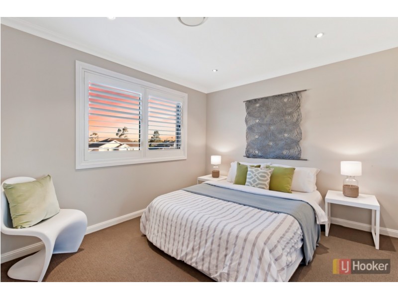 32 Kenford Circuit, Stanhope Gardens NSW 2768