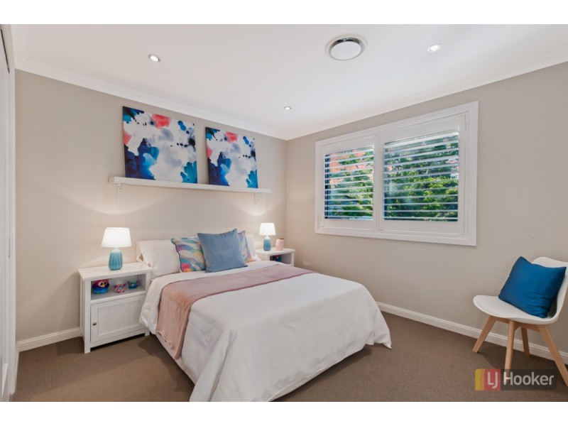 32 Kenford Circuit, Stanhope Gardens NSW 2768