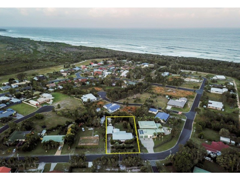 19 Kendall Avenue, Wooli NSW 2462