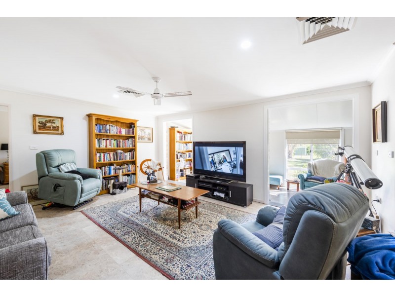5 Parklands Drive, Gulmarrad NSW 2463