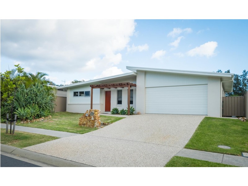 106 Bluff Road, Emerald Beach NSW 2456