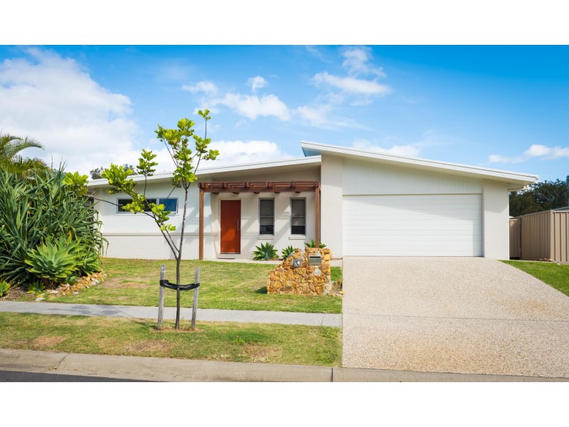 106 Bluff Road, Emerald Beach NSW 2456
