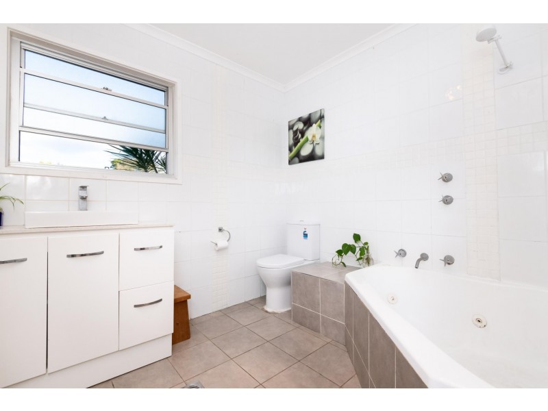 24 Fiddaman Road, Emerald Beach NSW 2456