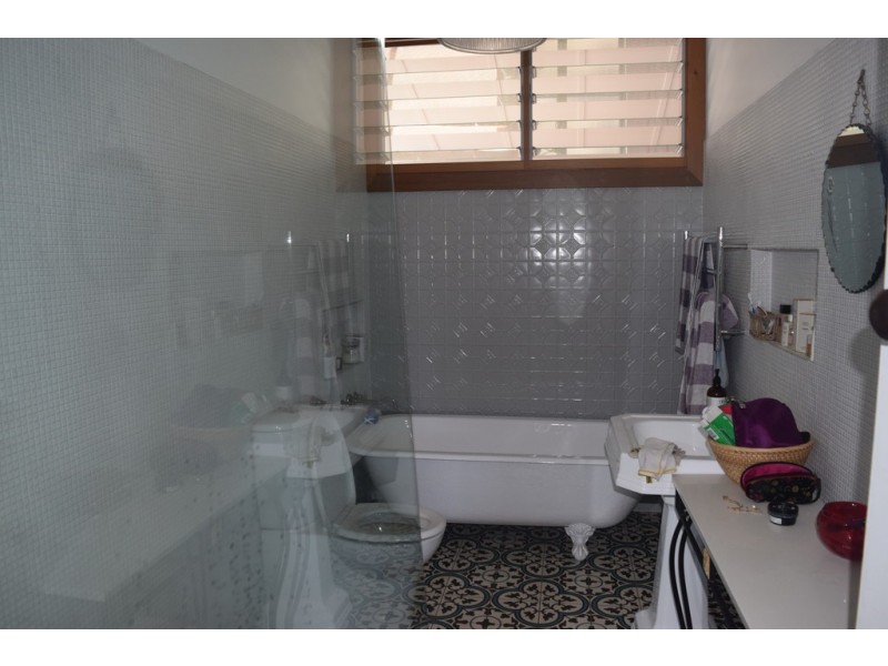 8 Greaves Street, Grafton NSW 2460