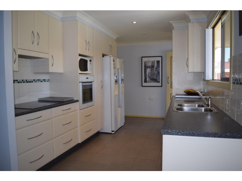 17 Banksia Street, Grafton NSW 2460