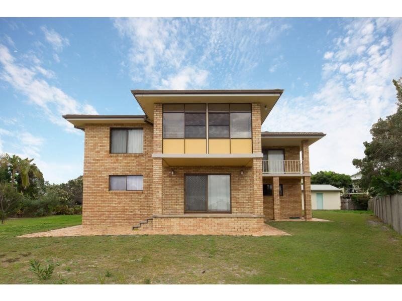 20 Grevillia Parade, Minnie Water NSW 2462