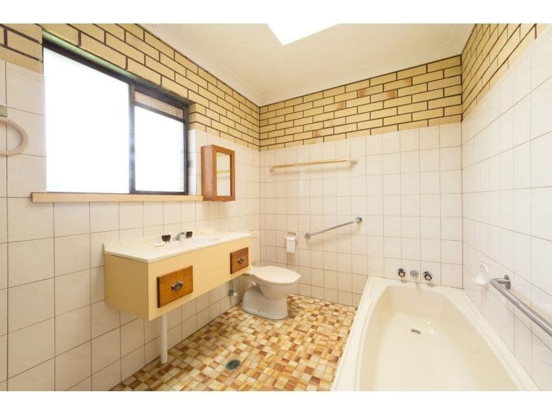 20 Grevillia Parade, Minnie Water NSW 2462