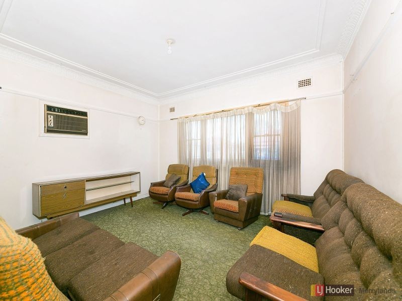 90 Hawksview St, Guildford NSW 2161