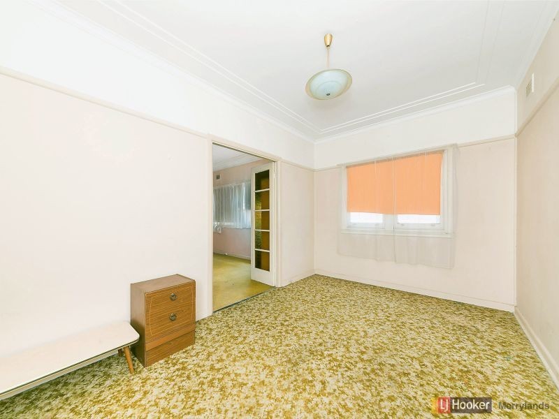 90 Hawksview St, Guildford NSW 2161