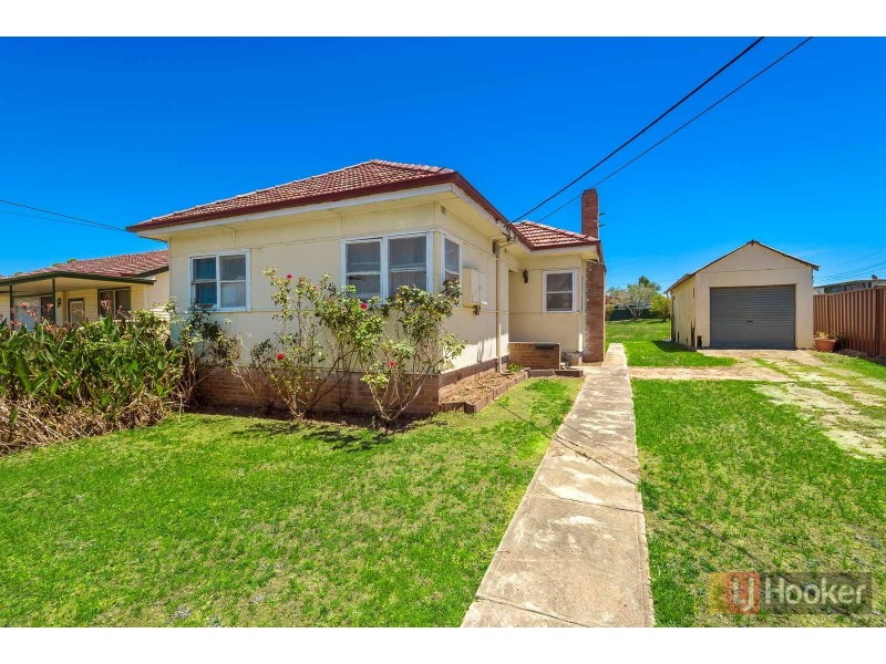 37 Holdsworth Street, Merrylands NSW 2160