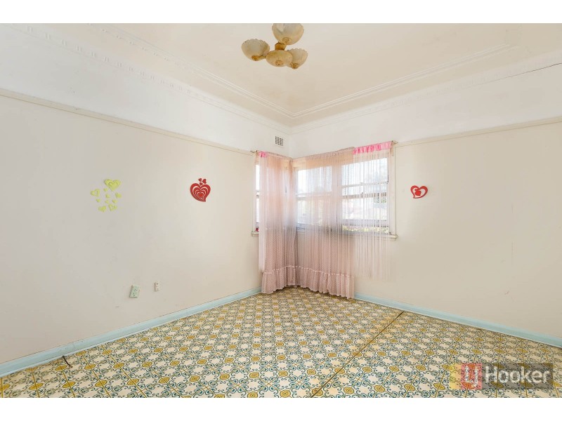 37 Holdsworth Street, Merrylands NSW 2160
