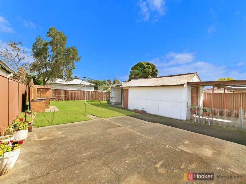196 Robertson St, Guildford NSW 2161