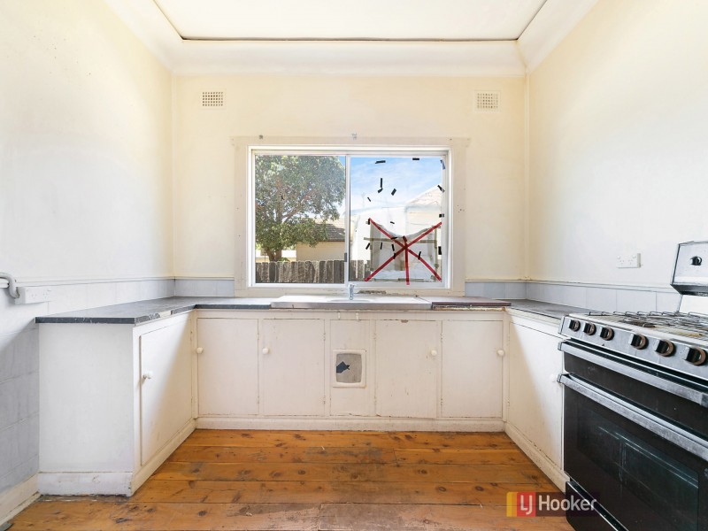 27 Bradman Street, Merrylands NSW 2160