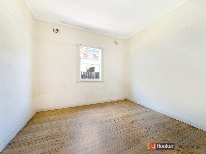 27 Bradman Street, Merrylands NSW 2160