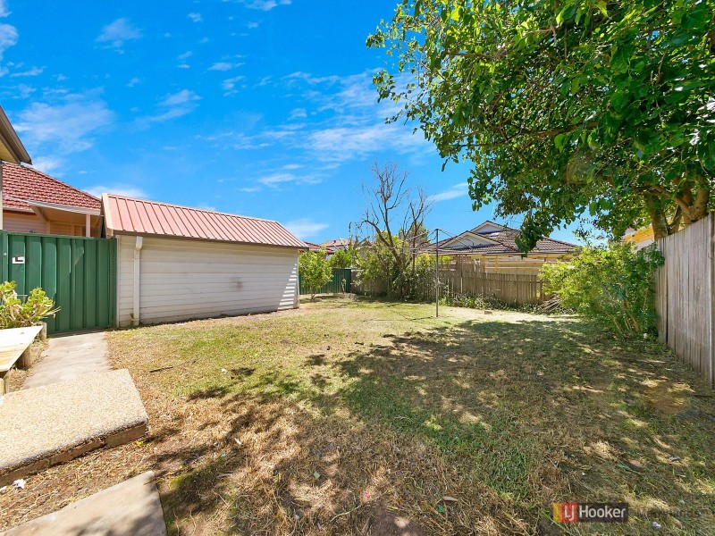 27 Bradman Street, Merrylands NSW 2160