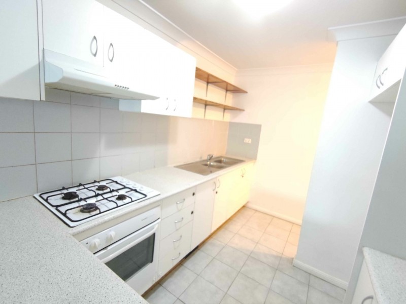 Unit 8/13 Oxford Street, Merrylands NSW 2160
