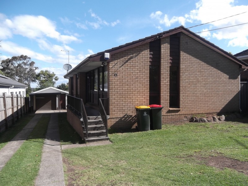 15 Trenton Road, Guildford NSW 2161