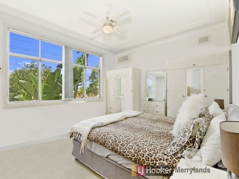 33 Robertson St, Guildford West NSW 2161