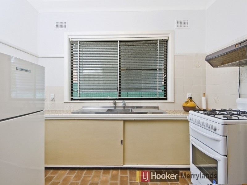 2 Holdsworth Street, Merrylands NSW 2160