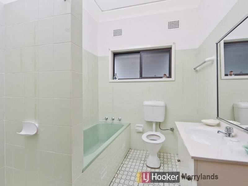 2 Holdsworth Street, Merrylands NSW 2160