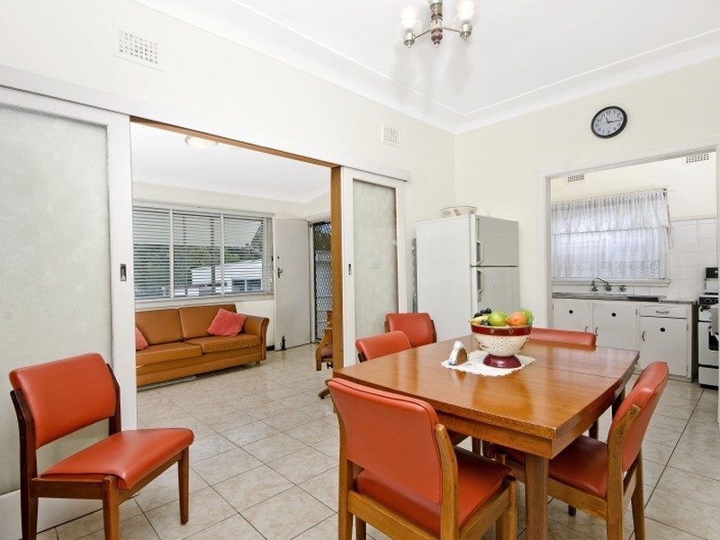 14 Lucy Street, Merrylands NSW 2160