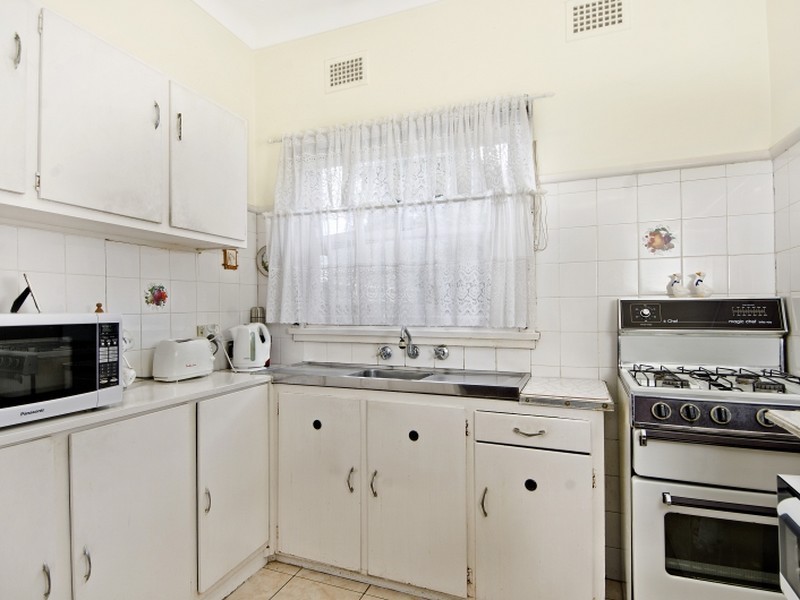 14 Lucy Street, Merrylands NSW 2160