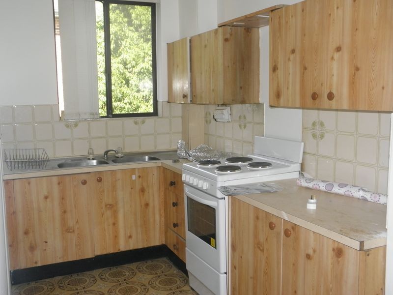 1/10-12 Birmingham Street, Merrylands NSW 2160