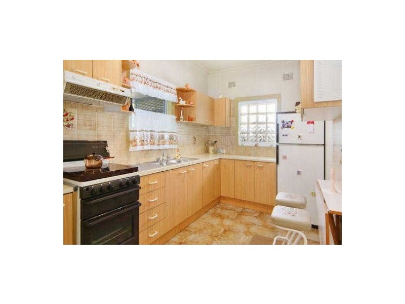 8 Norman Street, Merrylands NSW 2160