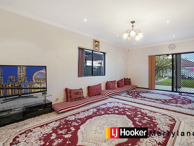 83 Whitaker St, Old Guildford NSW 2161