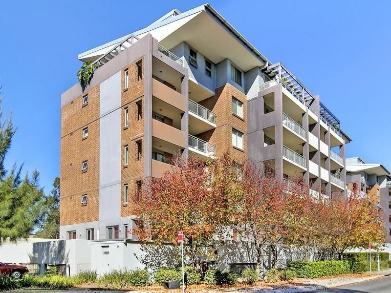 10/4-10 Benedict Court, Holroyd NSW 2142