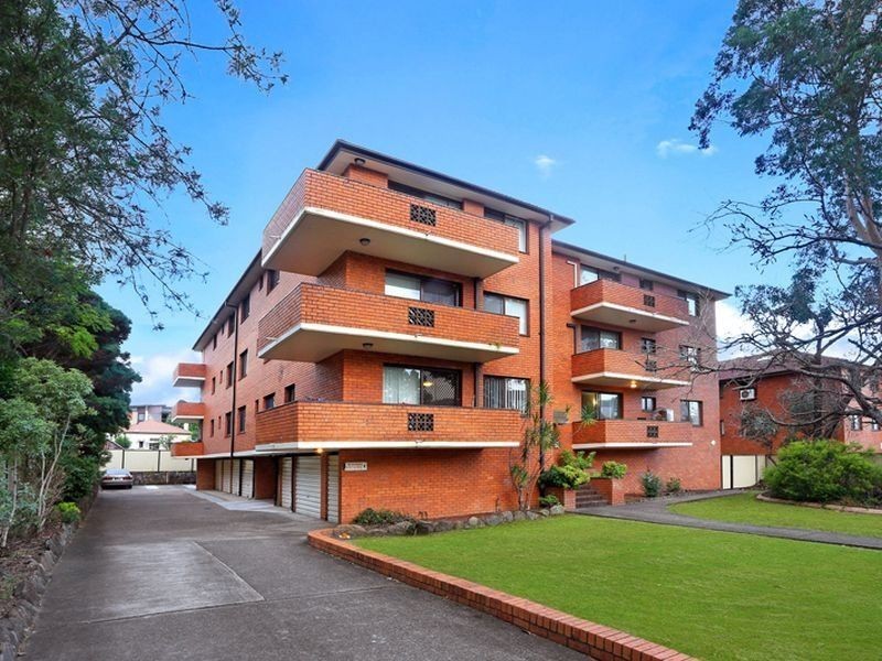 9/29 Neil Street, Merrylands NSW 2160