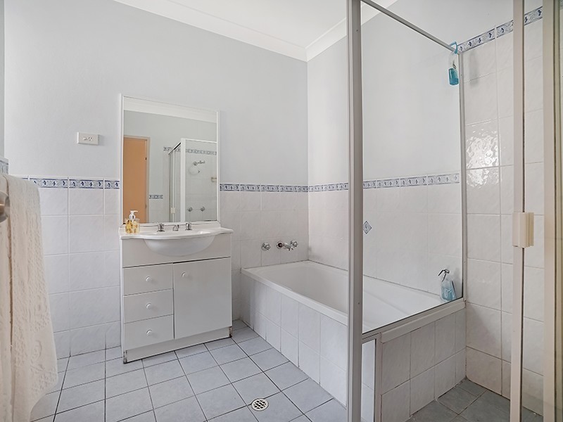 8/10-14 Calliope Street, Guildford NSW 2161