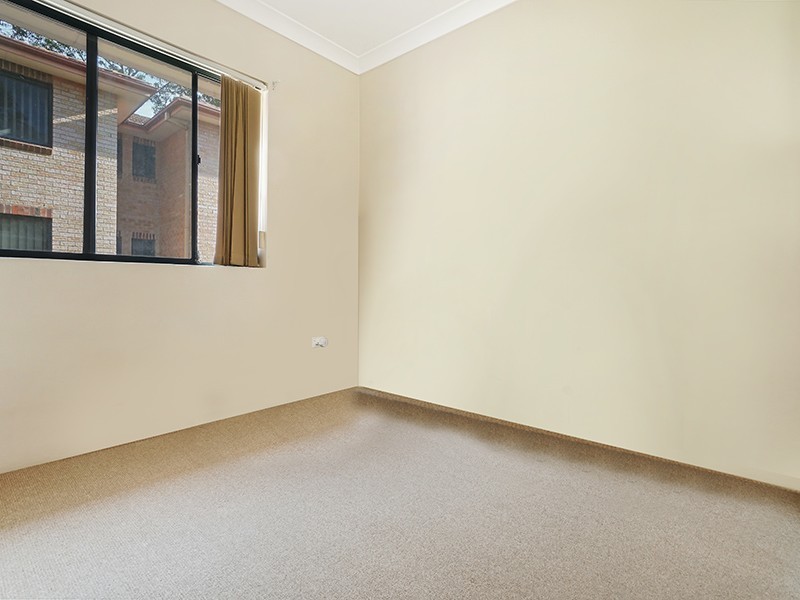 8/10-14 Calliope Street, Guildford NSW 2161