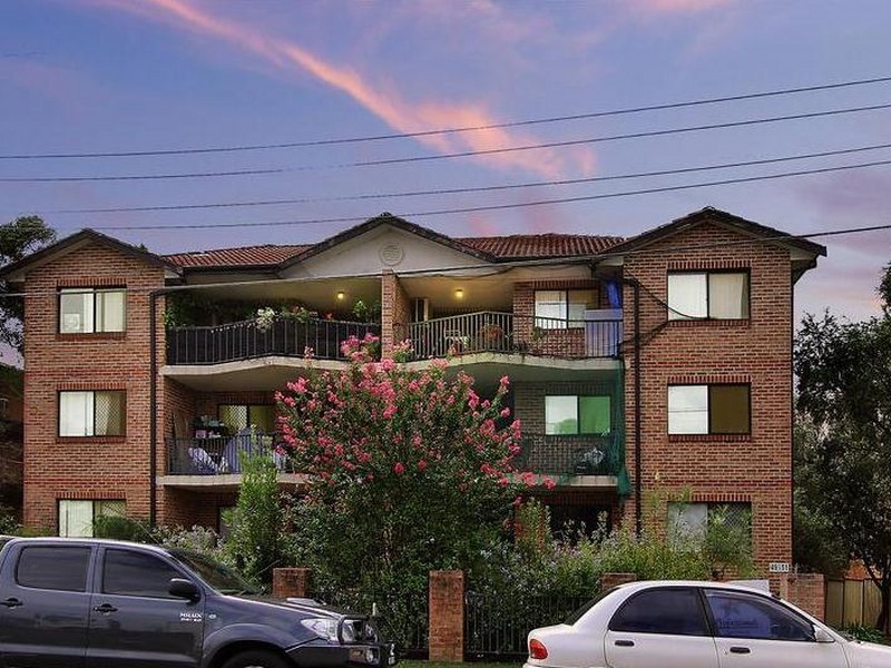 Apartment 13/49-51 Calliope St, Guildford NSW 2161