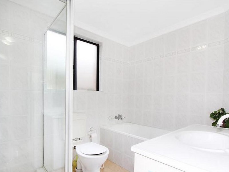 Apartment 13/49-51 Calliope St, Guildford NSW 2161