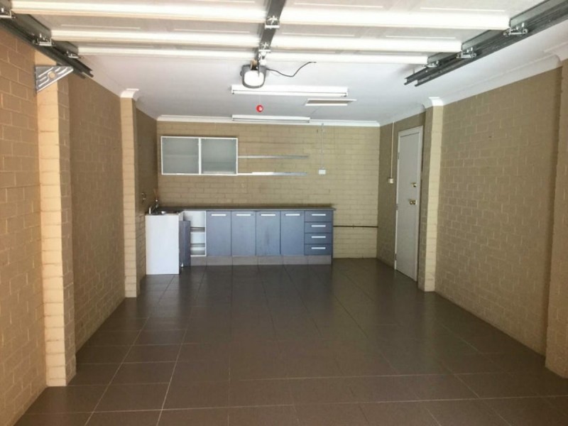 8 Thomas Street, Merrylands NSW 2160