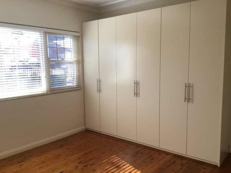 8 Thomas Street, Merrylands NSW 2160