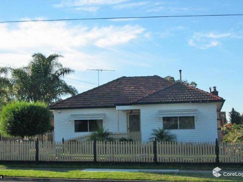 83 Hawksview St, Merrylands NSW 2160