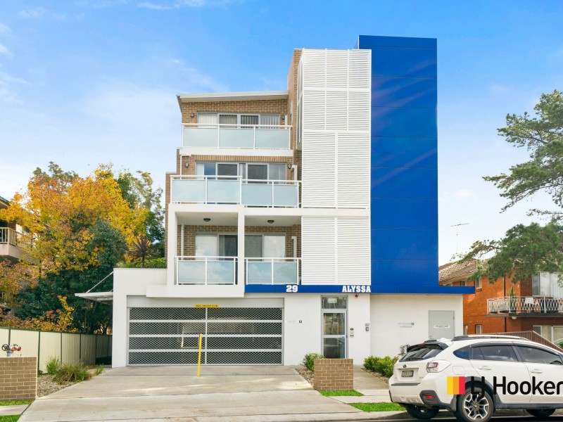 2/29 Military Rd, Merrylands NSW 2160
