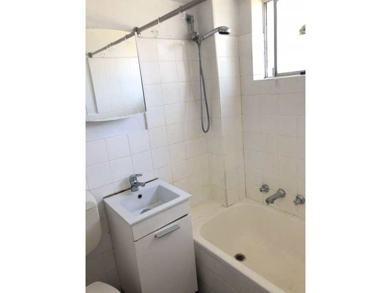 Unit 2/18-20 Paton Street, Merrylands NSW 2160