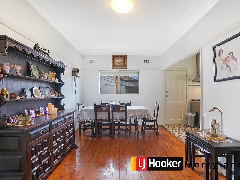 31 Centenary Rd, Merrylands NSW 2160